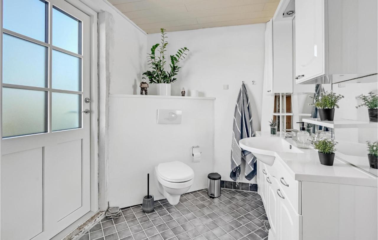 1 Bedroom Pet Friendly Apartment In Norre Alslev Nørre Alslev Exterior foto